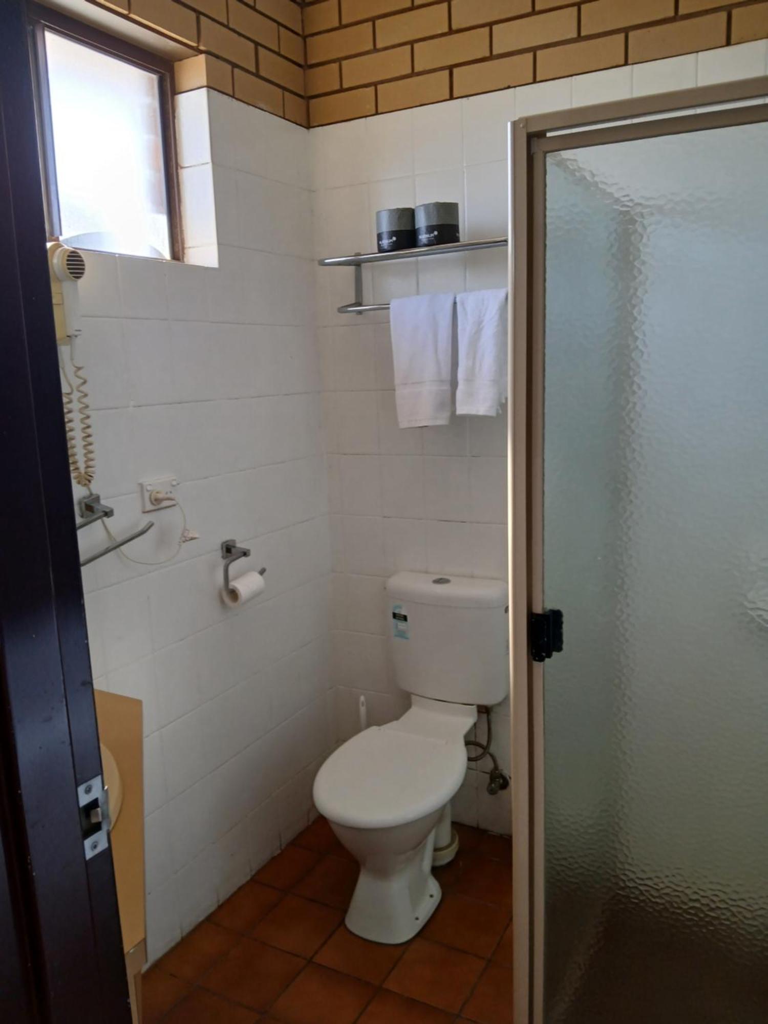 Birch Motel Tocumwal Previously Known As Kanimbla Motor Inn ภายนอก รูปภาพ