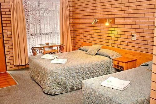 Birch Motel Tocumwal Previously Known As Kanimbla Motor Inn ภายนอก รูปภาพ