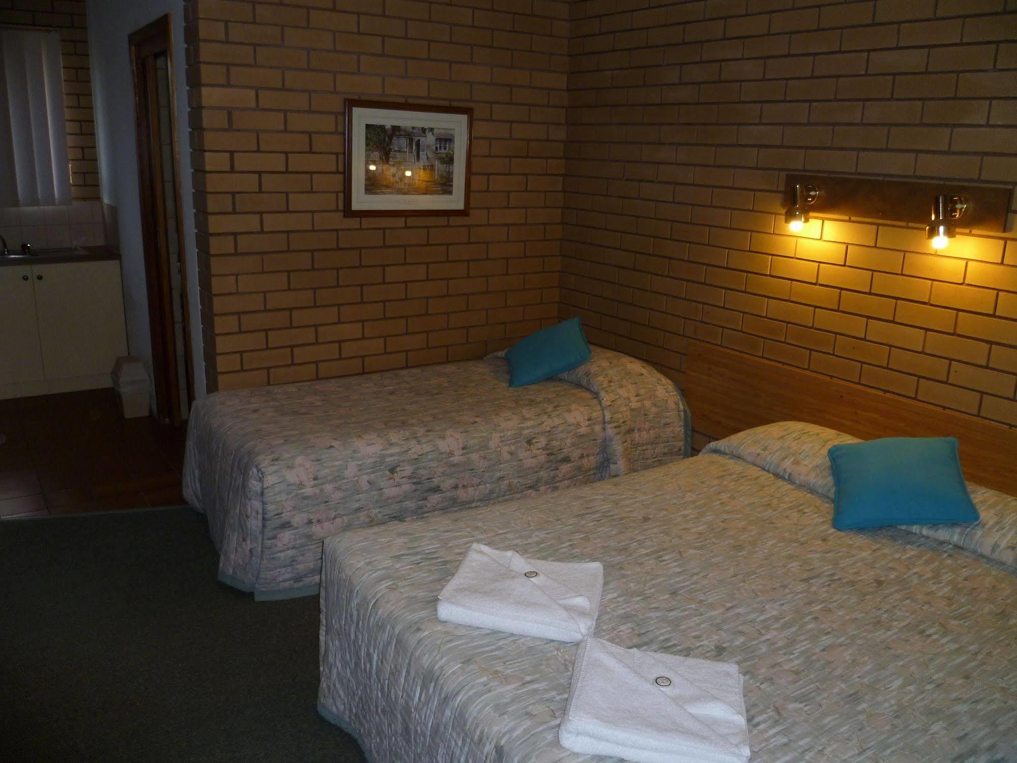 Birch Motel Tocumwal Previously Known As Kanimbla Motor Inn ภายนอก รูปภาพ